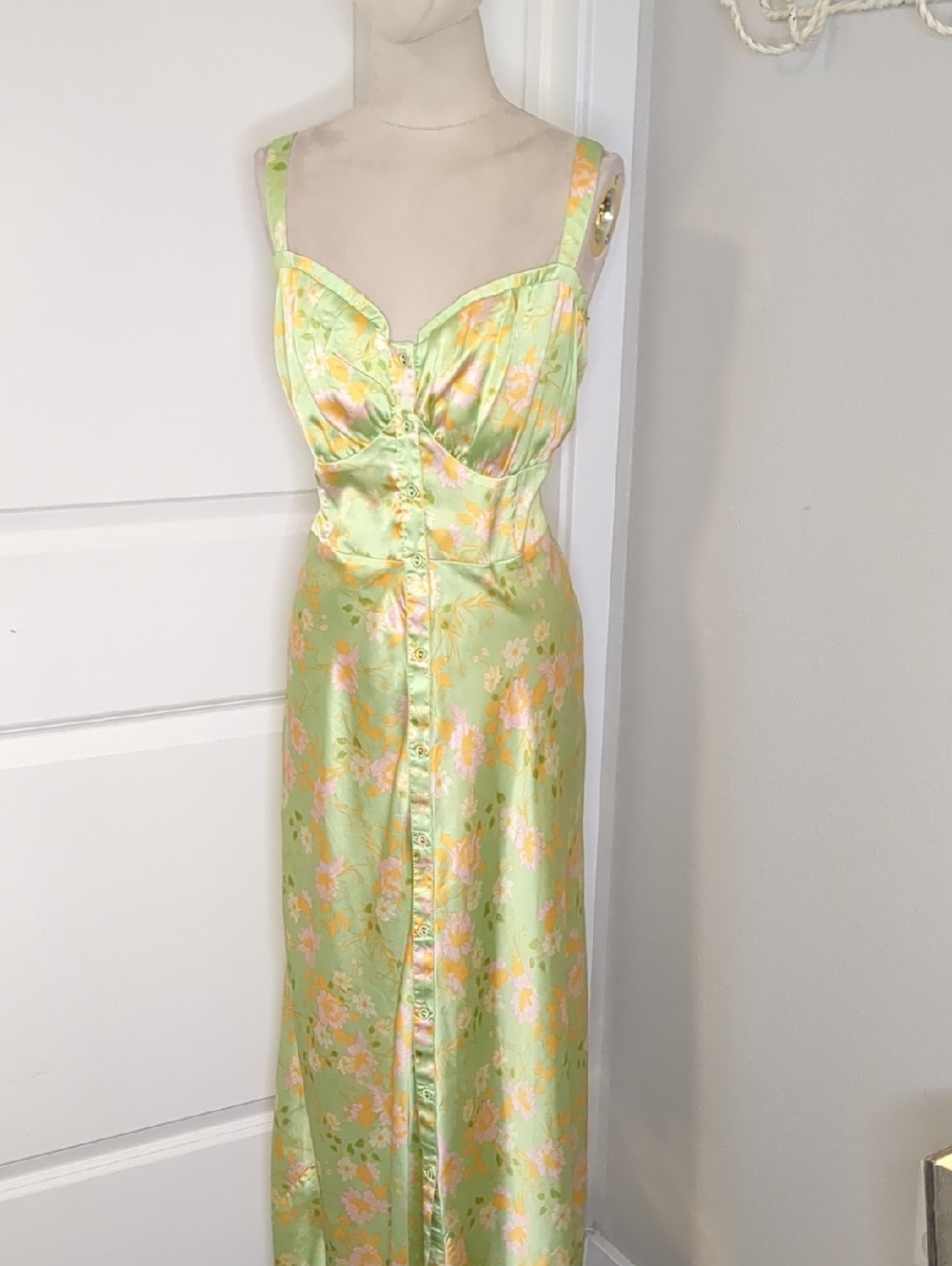 ASOS Satin Pastel Green Floral Button-Front Maxi Dress Sz 16